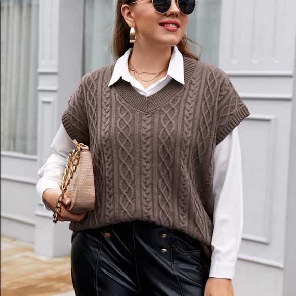 PLUS MOCHA BROWN V-NECK CABLE KNIT SWEATER VEST - Picture 3 of 6